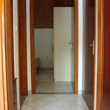 4867a Apartment *
